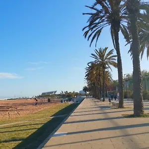 Duplex / Beach 3min/ Bcn Center 10min/tren 2min Apartamento Sant Adrià de Besòs