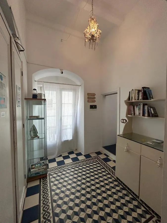 The Roof Apartment Tarifa 0*,
